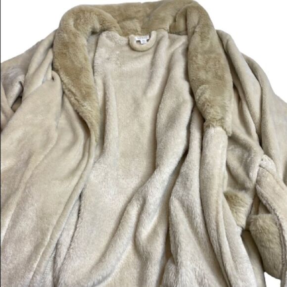 Hudson Park Collection NWT tan faux fur belted robe size S/M - Picture 9 of 15